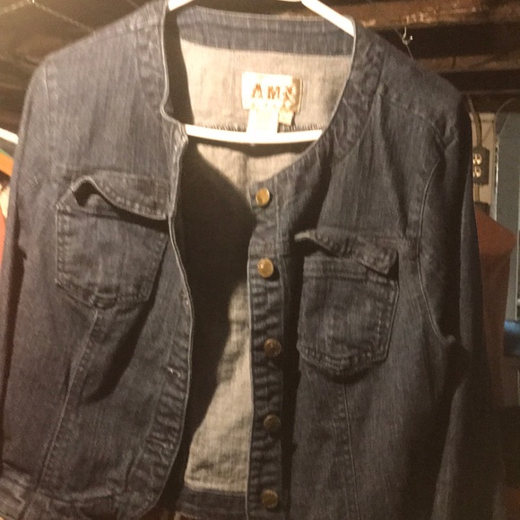 Jacket - Picture 2 of 3